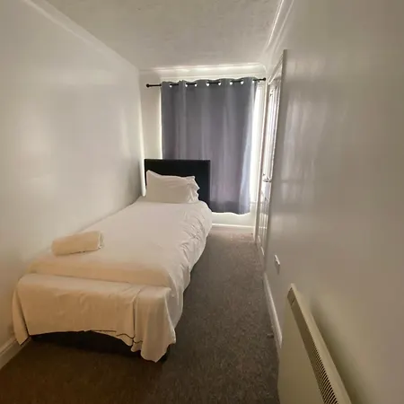 Spacious One Bedroom Flat With River View, 1E Great Yarmouth Exterior photo