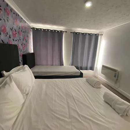 Spacious One Bedroom Flat With River View, 1E Great Yarmouth Exterior photo
